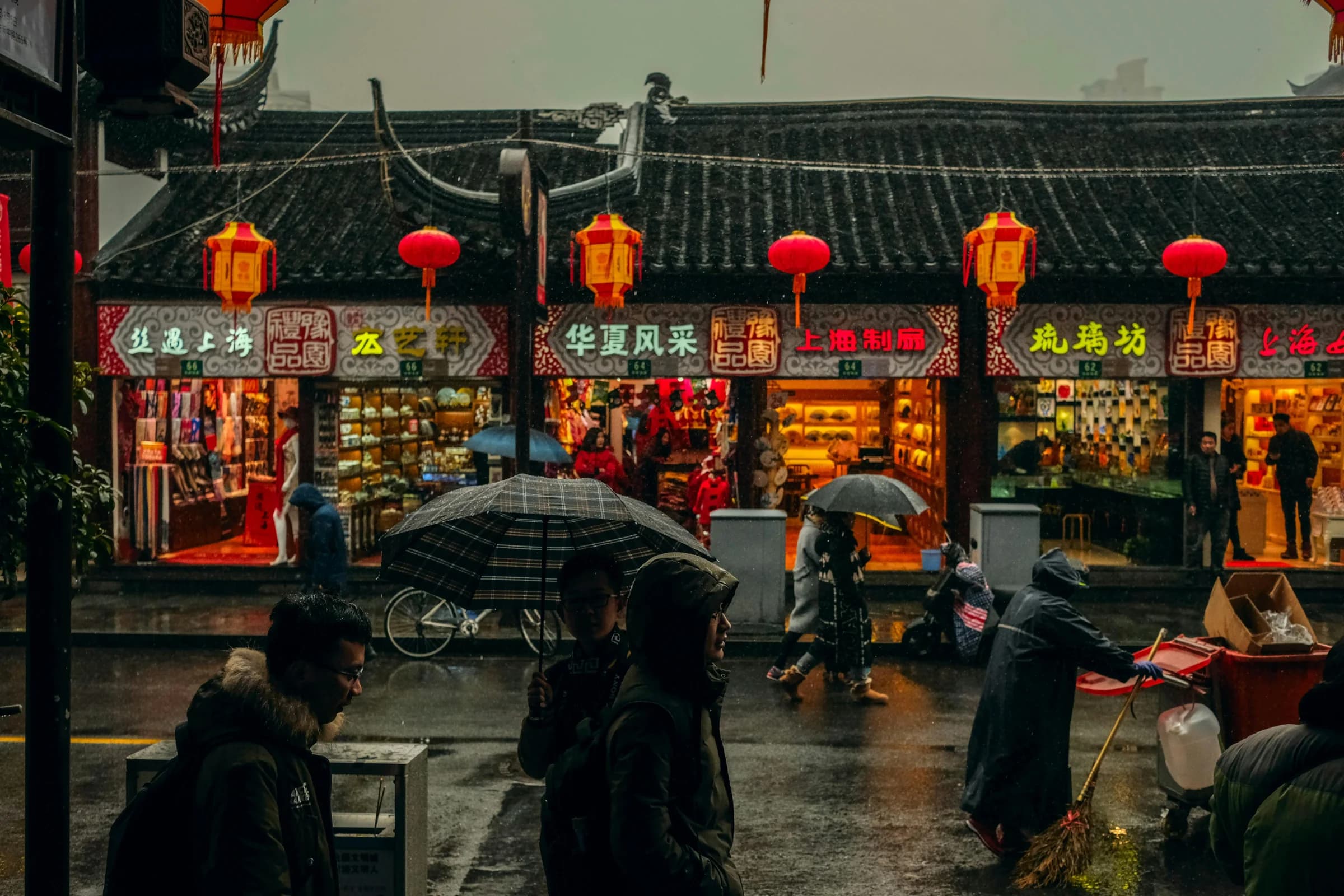 China: Beyond the Megacities